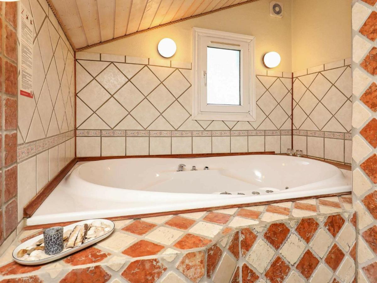Holiday Home Lokken X ภายนอก รูปภาพ